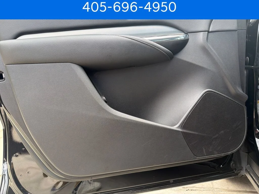 Pre-Owned 2023 Cadillac XT4 FWD Premium Luxury