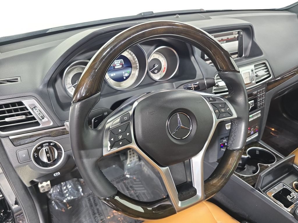 Used 2015  Mercedes-Benz E 400 image 4