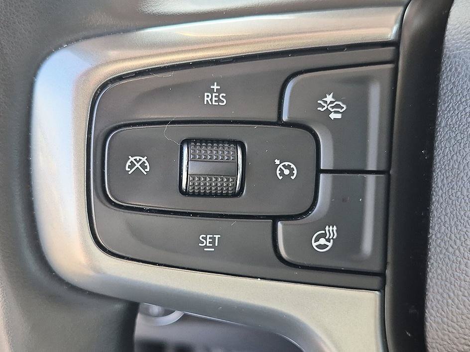 Used 2024 Summit White Chevrolet LTZ image 17