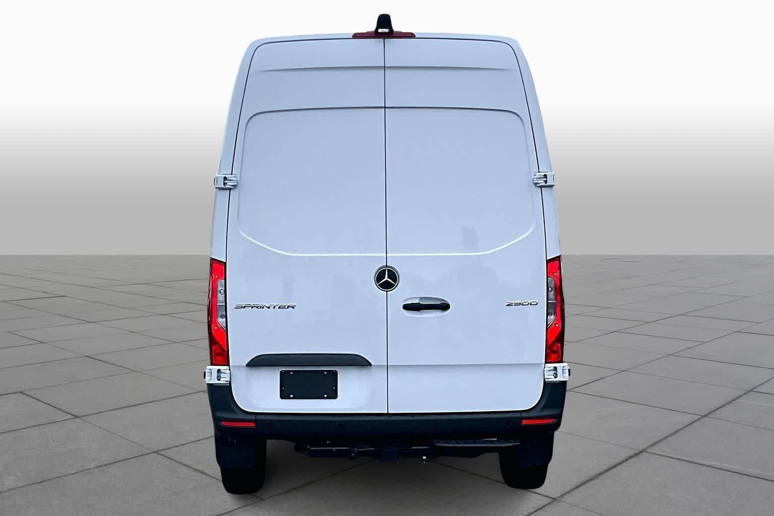 New 2026 Arctic White Mercedes-Benz  image 5