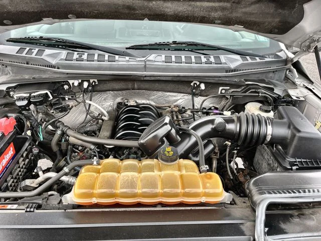 Used 2015 White Ford XL image 18