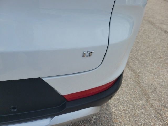 New 2026 Summit White Chevrolet LT image 24