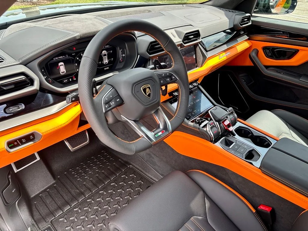 New 2026 Vl/Verde Lares Lamborghini SE image 14