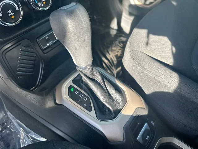 Used 2016 White Jeep Sport image 21