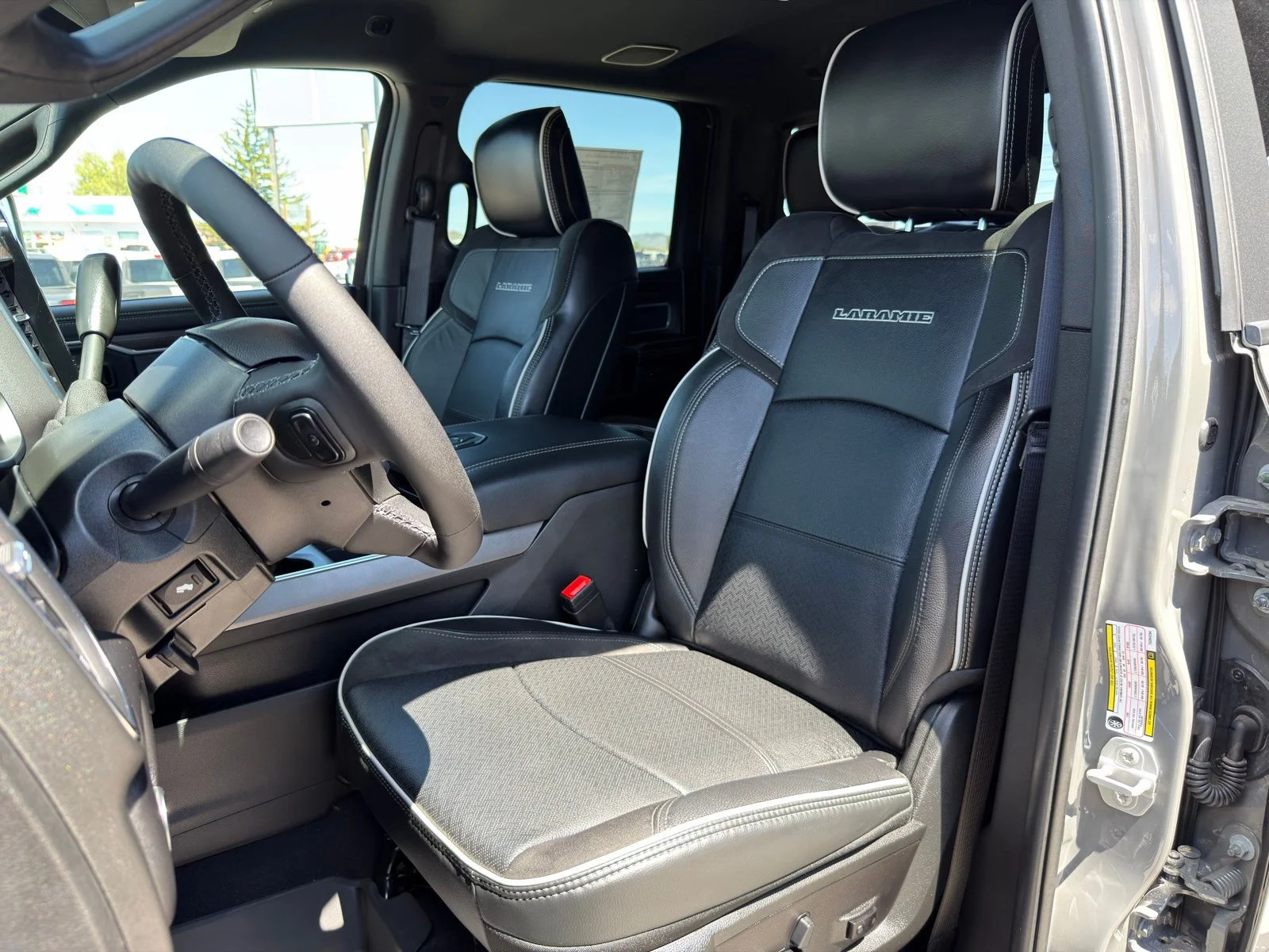 New 2026 Ceramic Gray Clear-Coat Exterior Paint RAM Laramie image 13