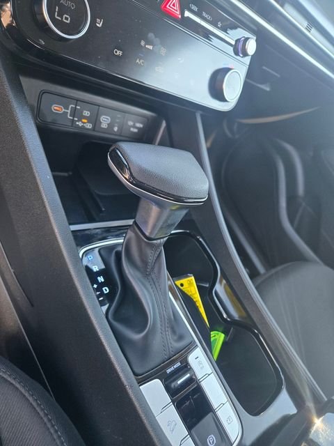 Used 2025 Silver Hyundai SEL image 13