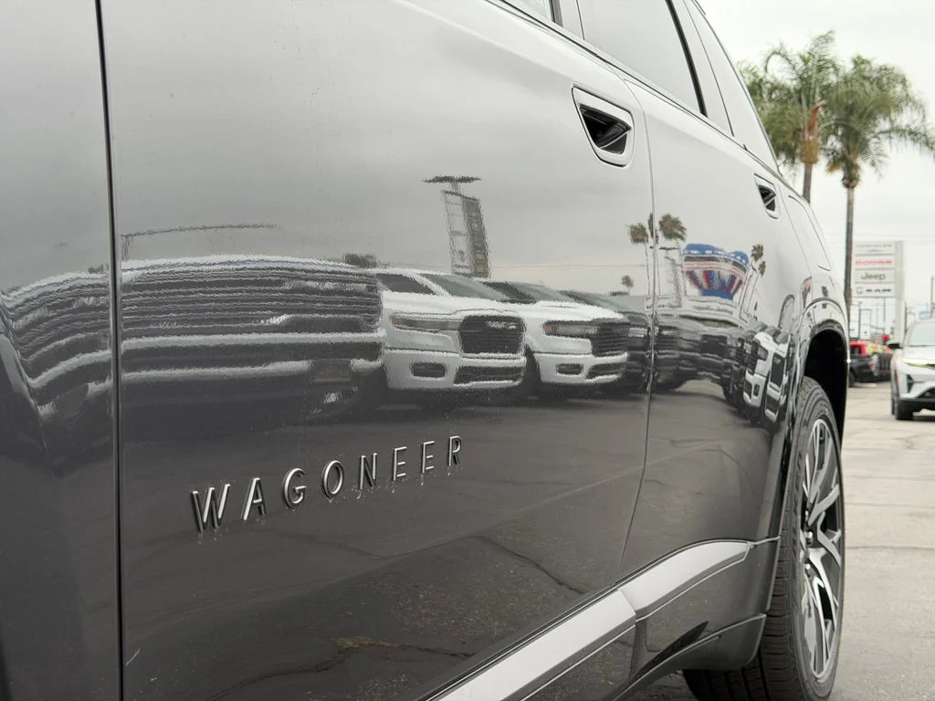 2025 Jeep Wagoneer S Limited - Photo 10