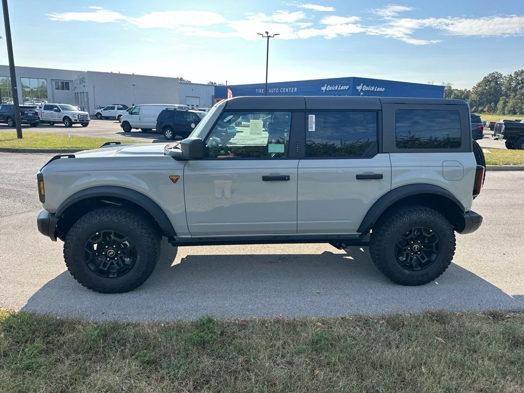 New 2026 Avalanche Gray Ford Badlands® image 9