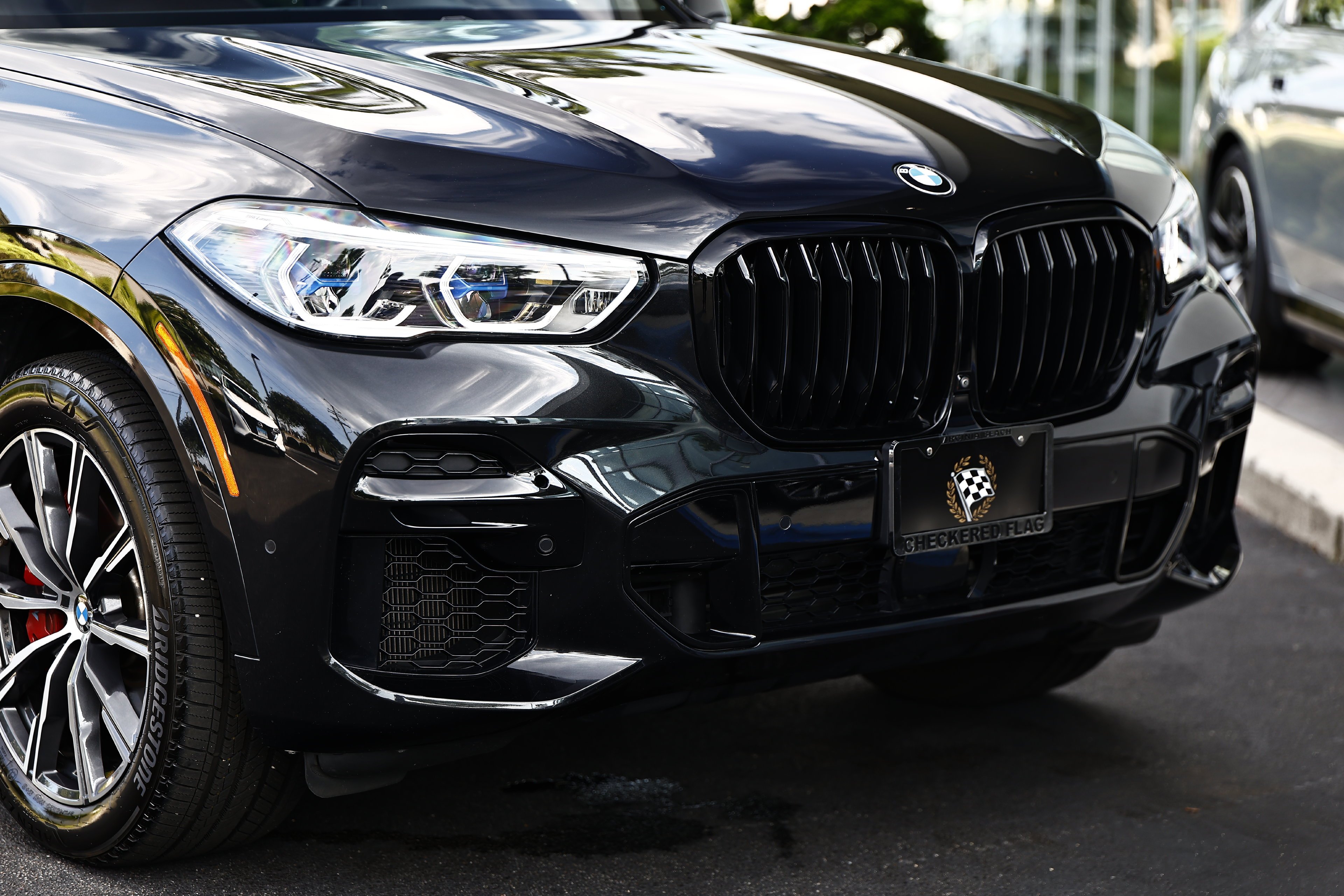 Used 2023 Black Sapphire Metallic BMW M50i image 6