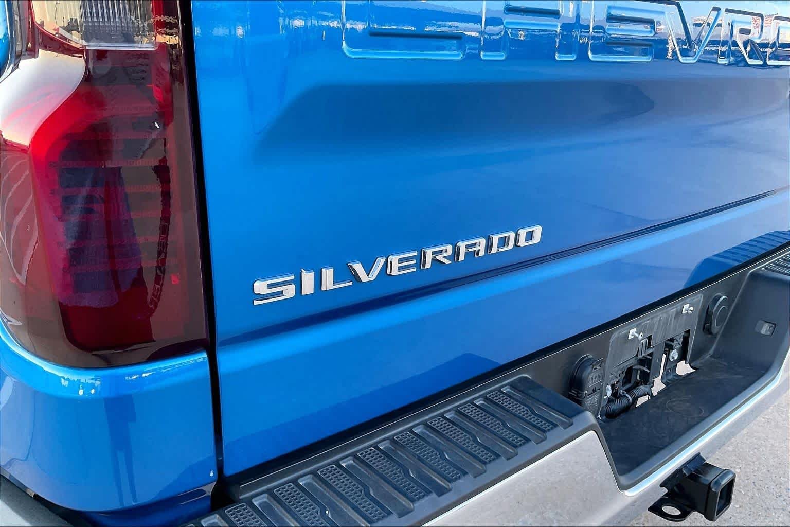 Used 2022 Glacier Blue Metallic Chevrolet LT image 30