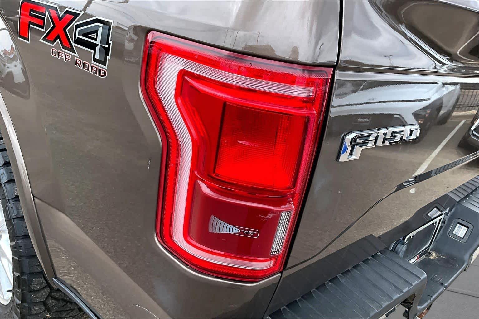Used 2017 Caribou Metallic Ford Lariat image 28