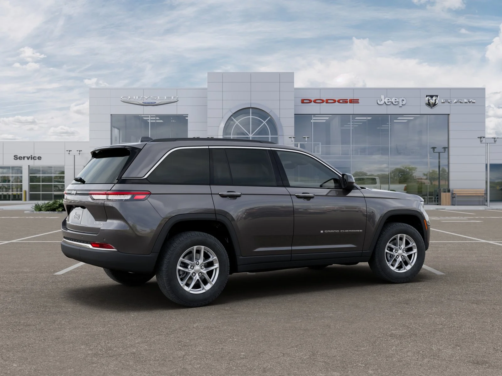 New 2025 Baltic Gray Metallic Clear-Coat Exterior Paint Jeep Laredo image 33
