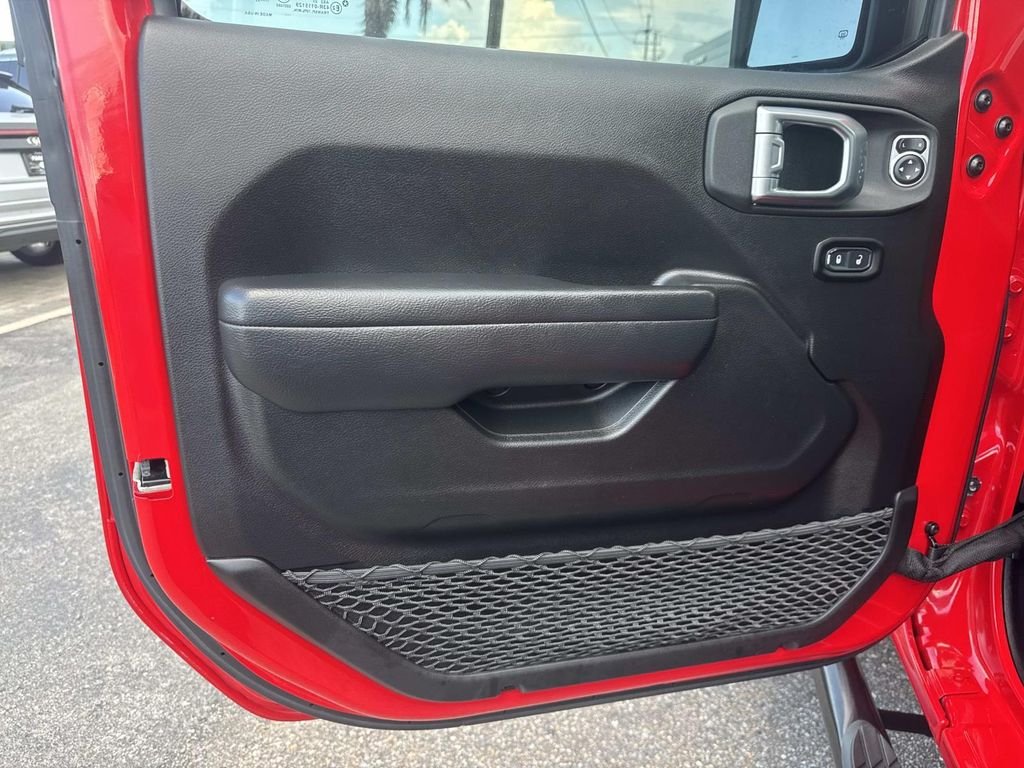 Used 2023 Red Jeep Willys image 18