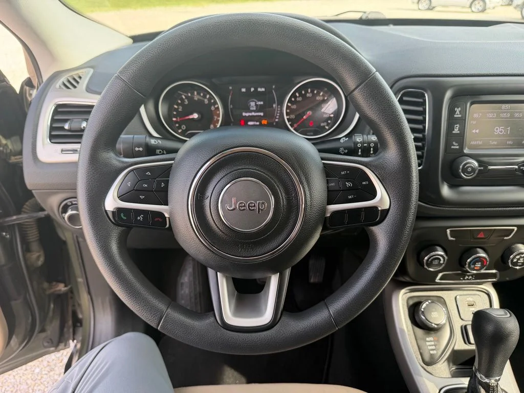 Certified Used 2018 Green Jeep Sport image 13
