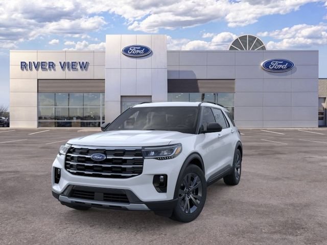 New 2026 Space White Metallic Ford Active image 2