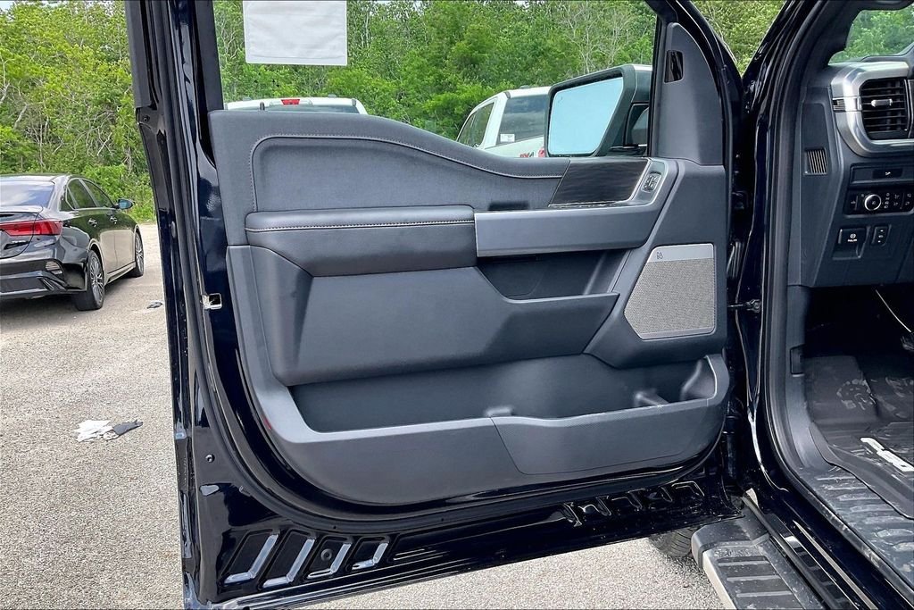 New 2026 Ford F-150 Lariat 4D SuperCrew