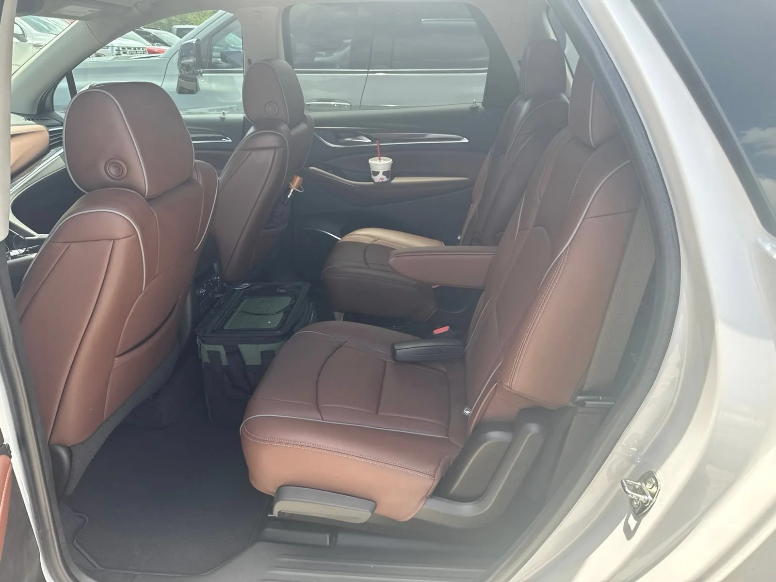 Used 2021 WHITE FROST TRICOAT Buick Avenir image 11