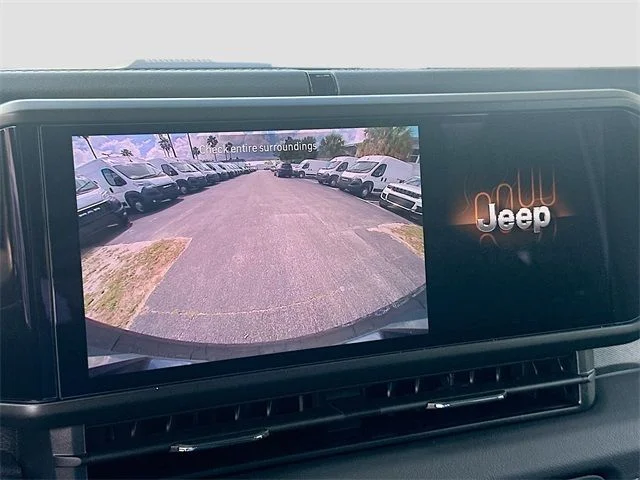 2025 Jeep Wrangler 4-Door Sahara - Photo 8