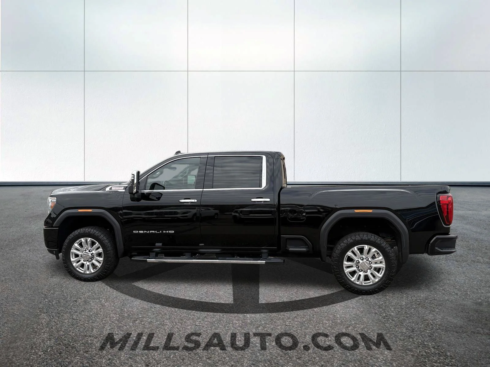 Used 2020 Black GMC Denali image 9
