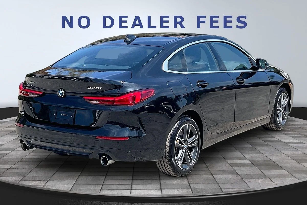 Used 2024  BMW xDrive image 6
