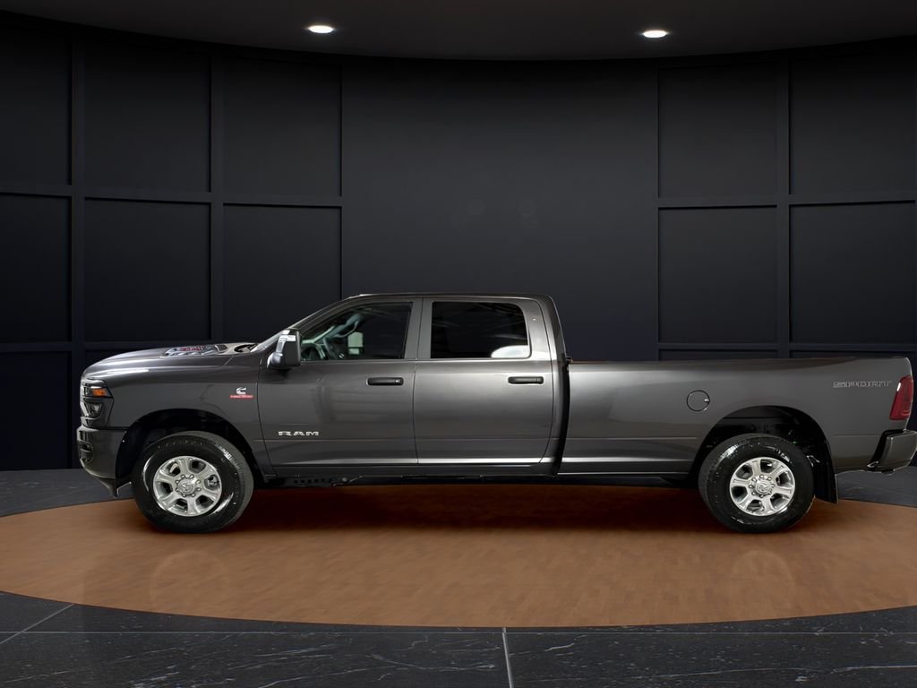 New 2026 Granite Crystal Metallic Clear-Coat Exterior Paint RAM Laramie image 2