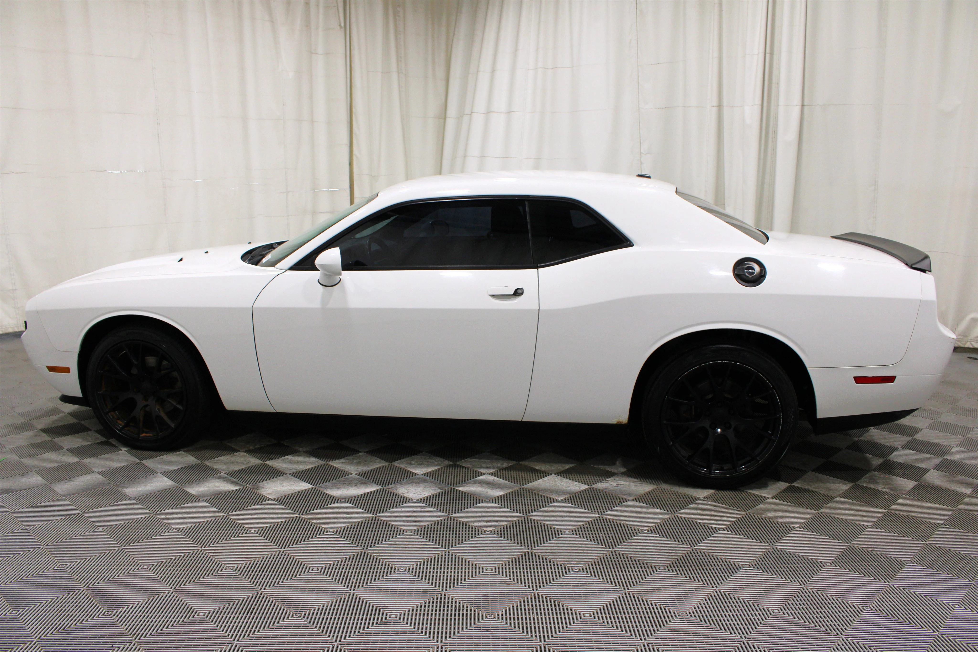 2014 Dodge Challenger SXT - Photo 25