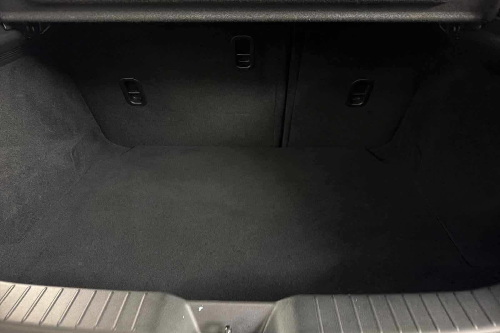 Used 2025 Snowflake White Pearl Mica Mazda 2.5 S Preferred image 15