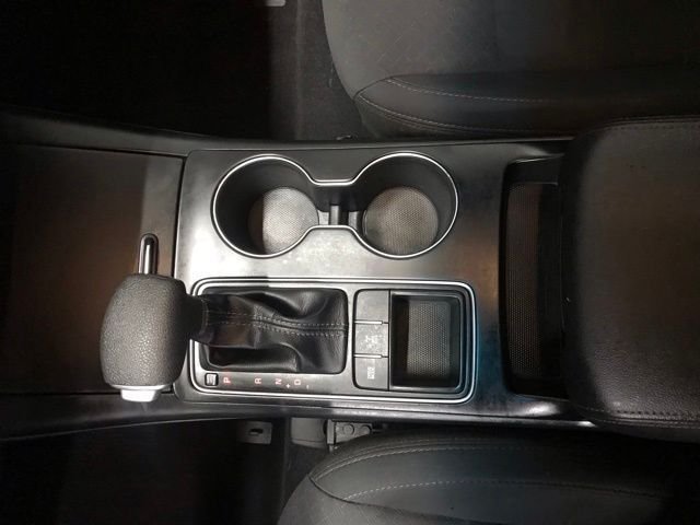 Used 2020 Purple Kia LX image 16