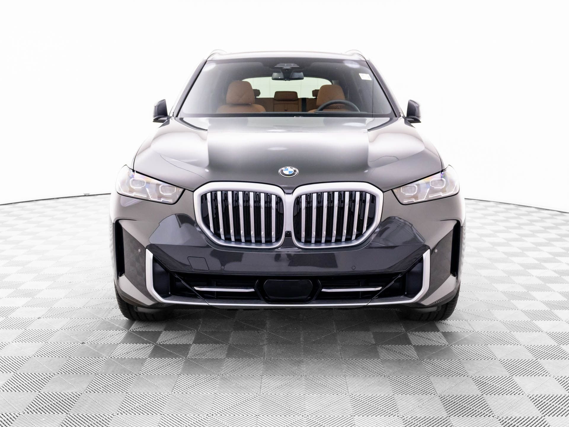 New 2026 Dravit Grey Metallic BMW xDrive40i image 9