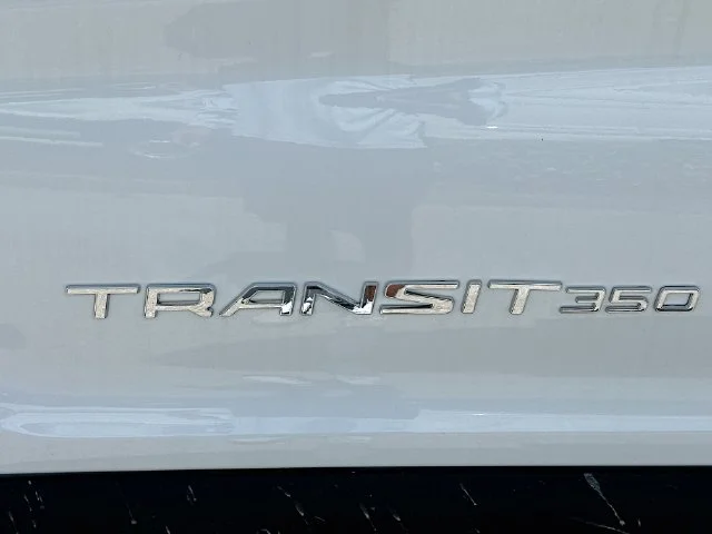 New 2024 Oxford White Ford Base image 16