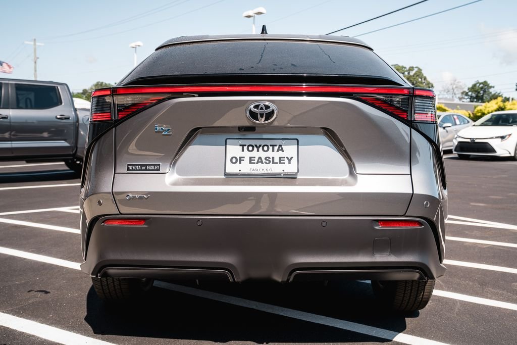 New 2026 Heavy Metal Toyota XLE image 6