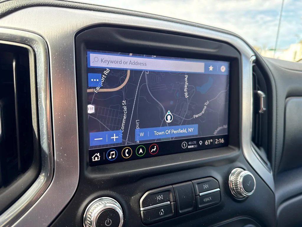 Used 2021 Black GMC SLT image 31