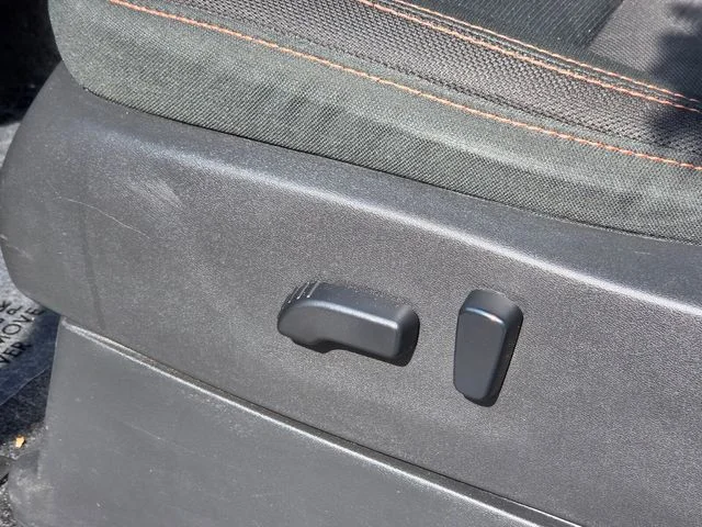 Used 2022  Nissan PRO-4X image 15