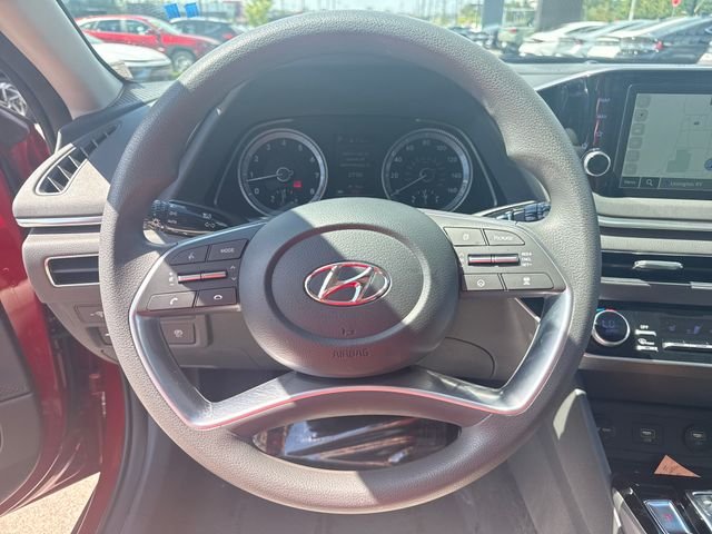 Used 2023 Red Hyundai SEL image 16