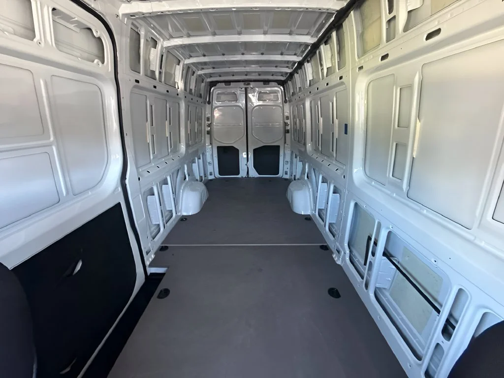 Used 2025 White Mercedes-Benz Cargo 170 WB image 10