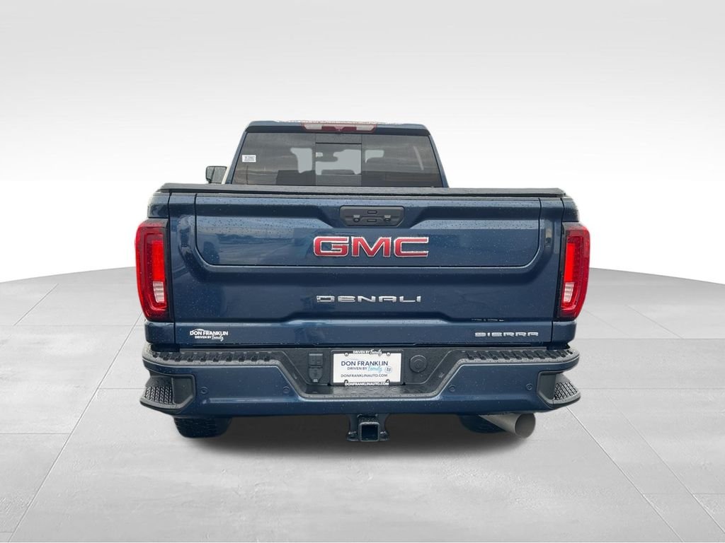 Used 2022 Blue GMC Denali image 7