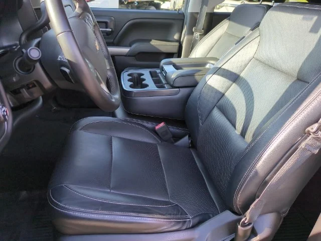 Used 2018 Red Chevrolet LT image 11