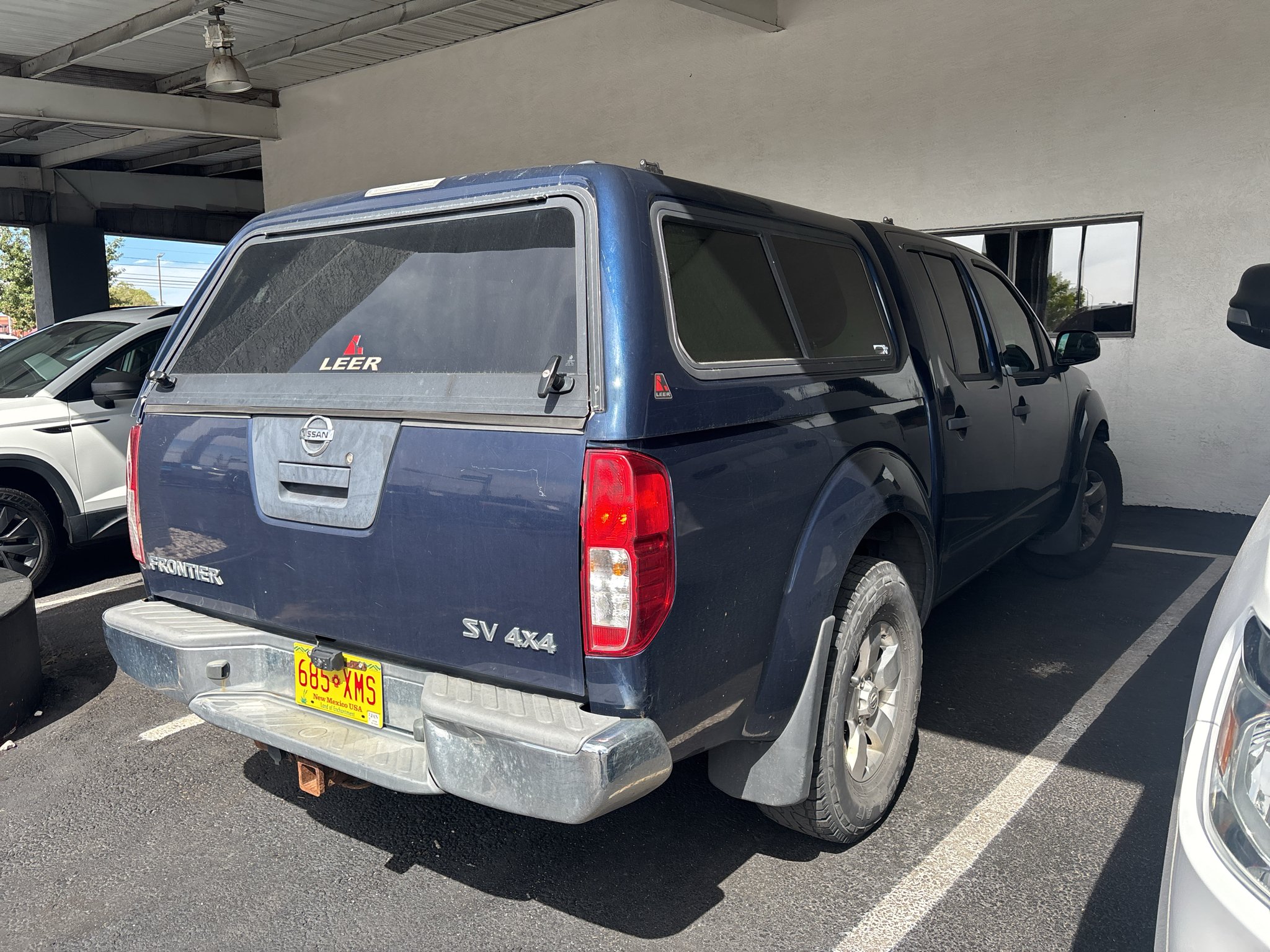 Used 2011 Navy Blue Nissan SV image 8