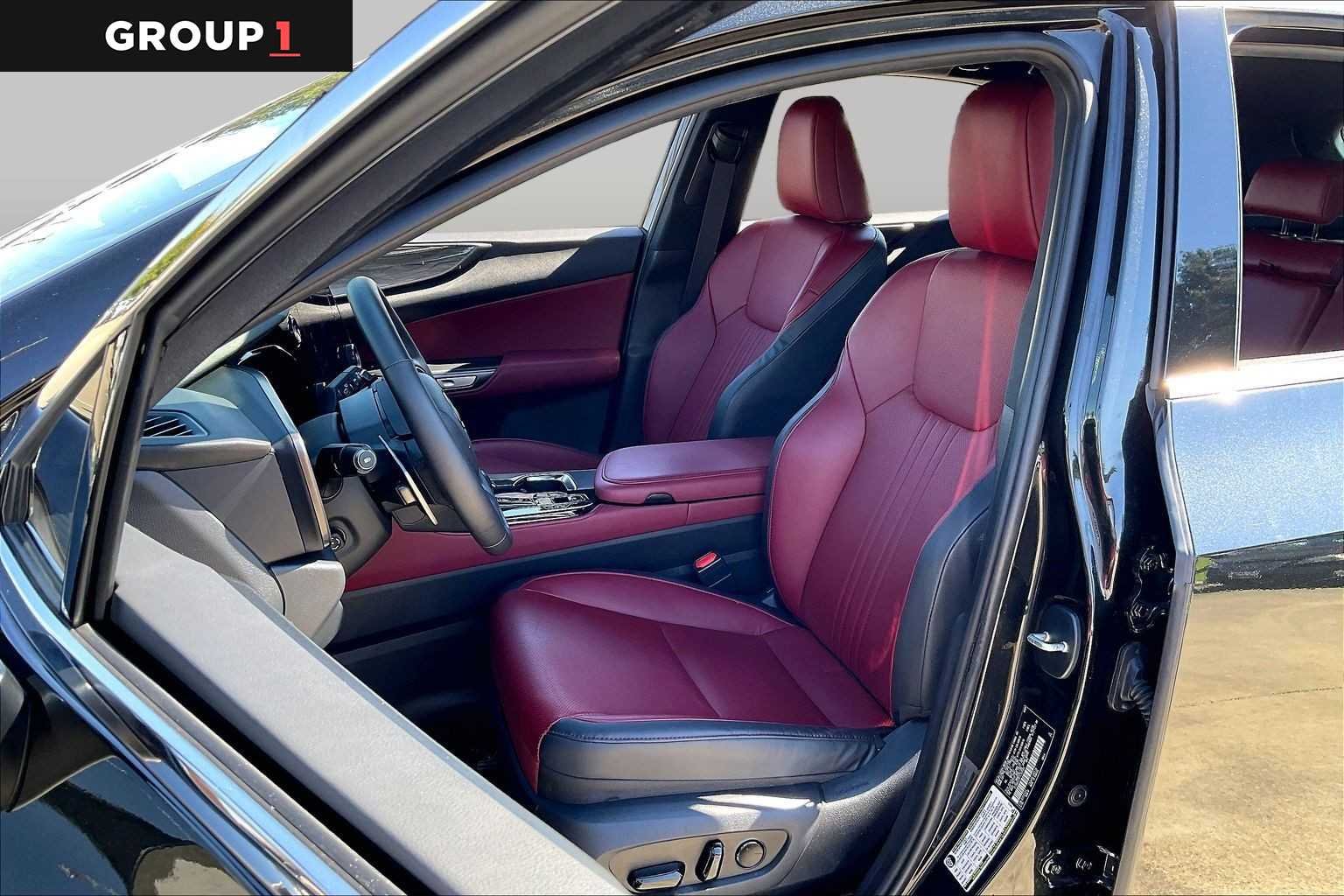 Used 2026 GRAPHITE BLACK GF. Lexus Premium image 7