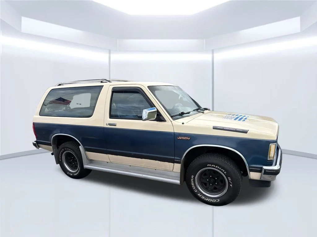 Used 1989 Blue GMC Base image 10