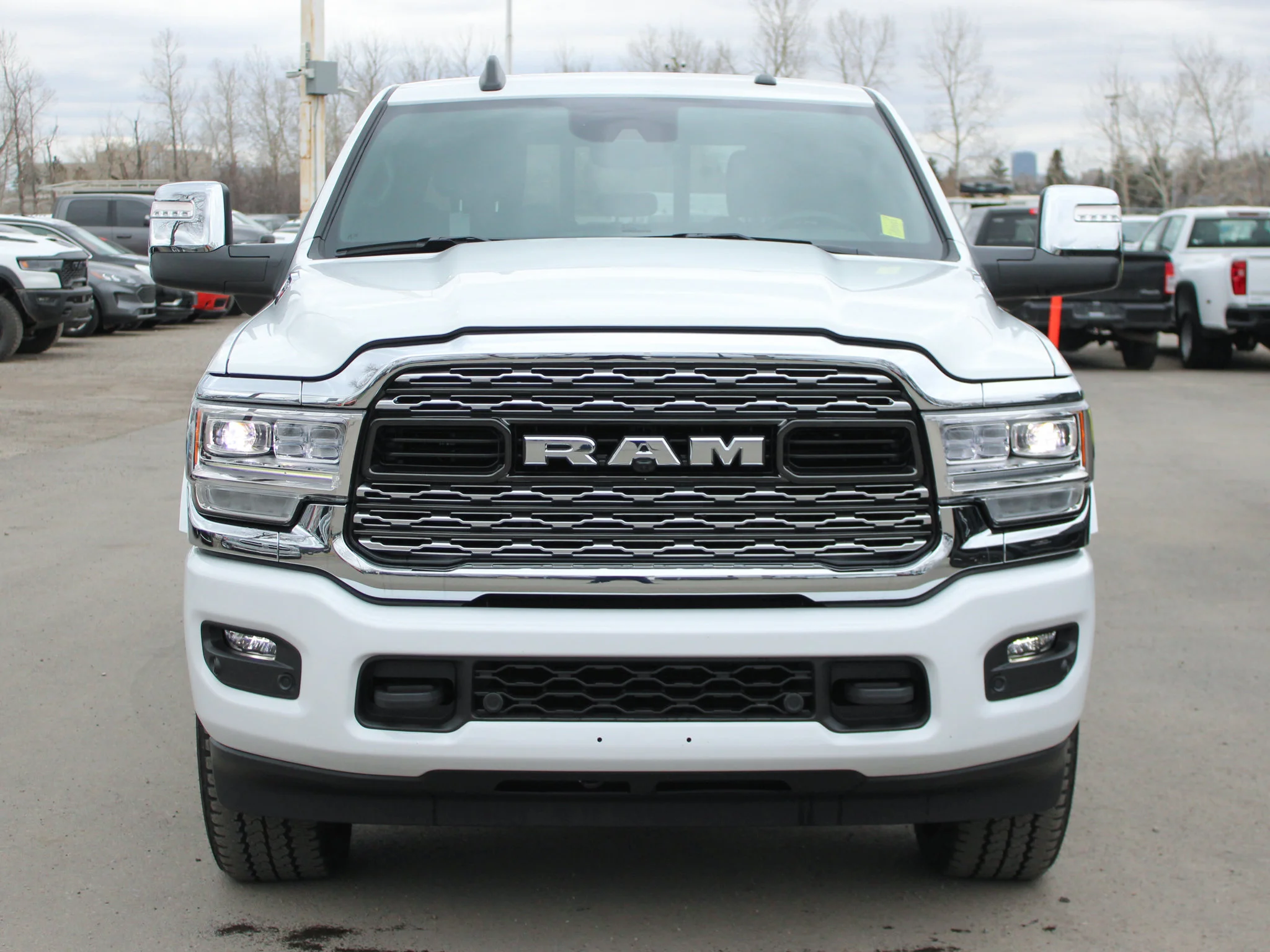 Certified Used 2024 White RAM Limited * | Cummins | 5th Wheel & Gooseneck | Adaptive Cruise | Running Boards image 10