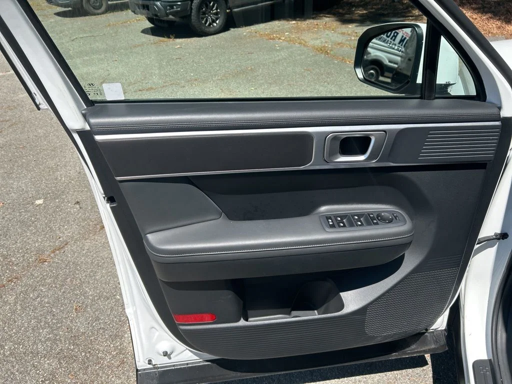 Used 2026 White Hyundai SEL image 15