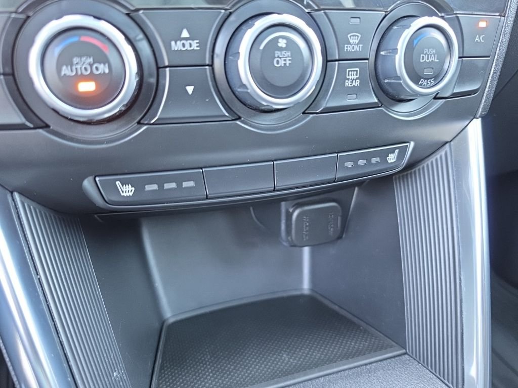 Used 2015 White Mazda Grand Touring image 16