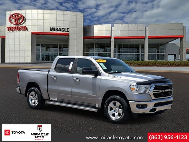2021 RAM 1500 Big Horn/Lone Star 4x4 Crew Cab 5'7's photo