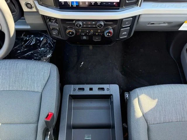 2026 Ford F-350 Super Duty XLT - Photo 27