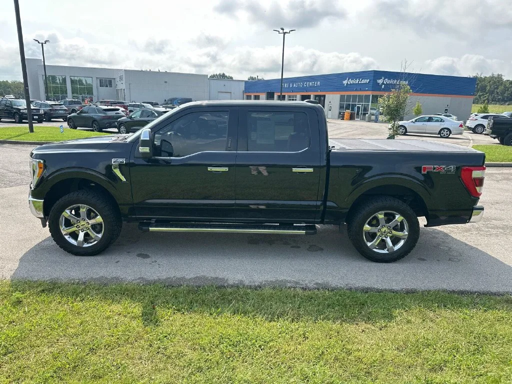 Used 2022 Black Ford Lariat image 9