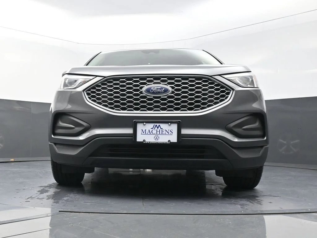 Used 2023 Gray Ford SE image 24