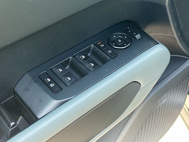 New 2027 Ebony Black Kia X-LINE SX PRESTIGE image 18