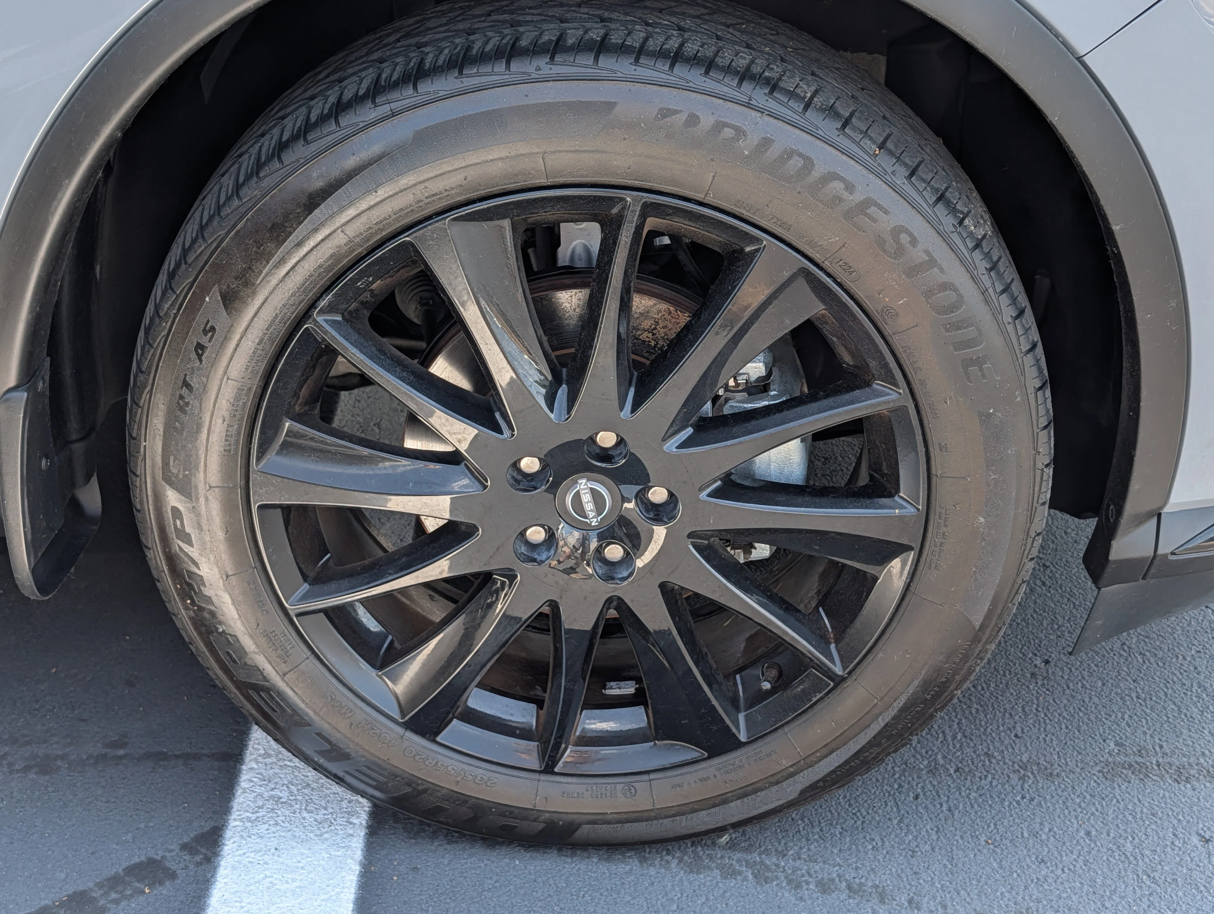 Used 2024 Boulder Gray Pearl Nissan SV image 15