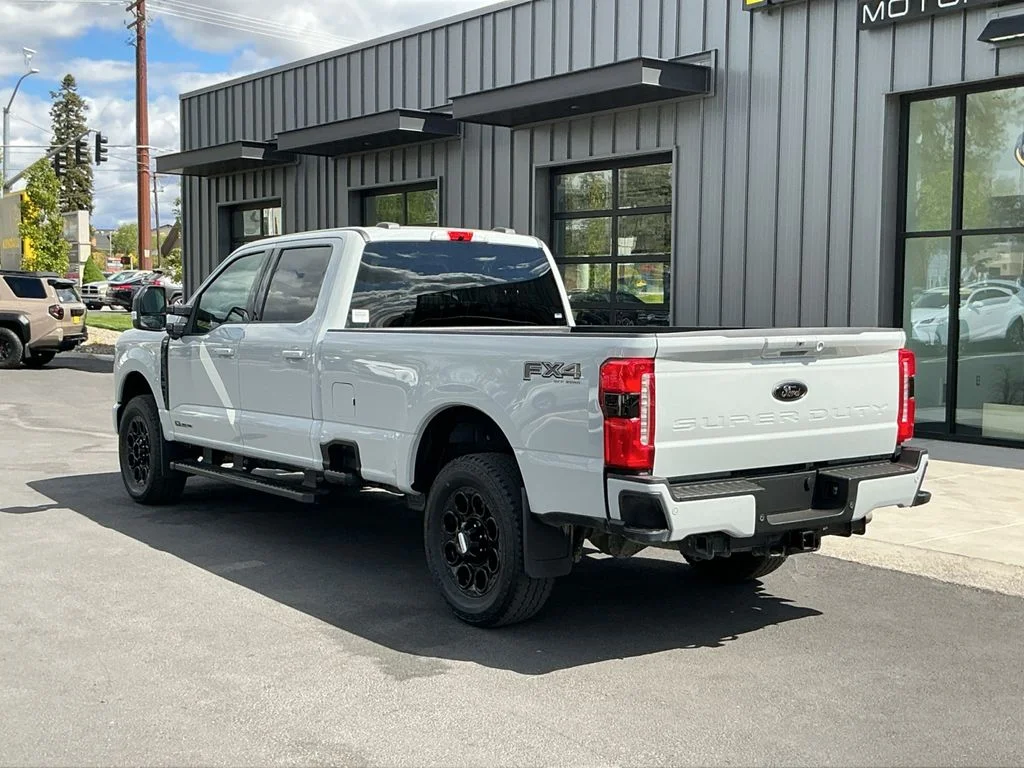 Used 2025 White Ford Lariat image 3